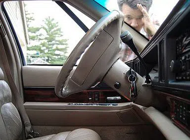 Universal Locksmith Store Philadelphia, PA 215-622-2266 Universal Locksmith Store Philadelphia, PA 215-622-2266 - 20-Car-Lockout